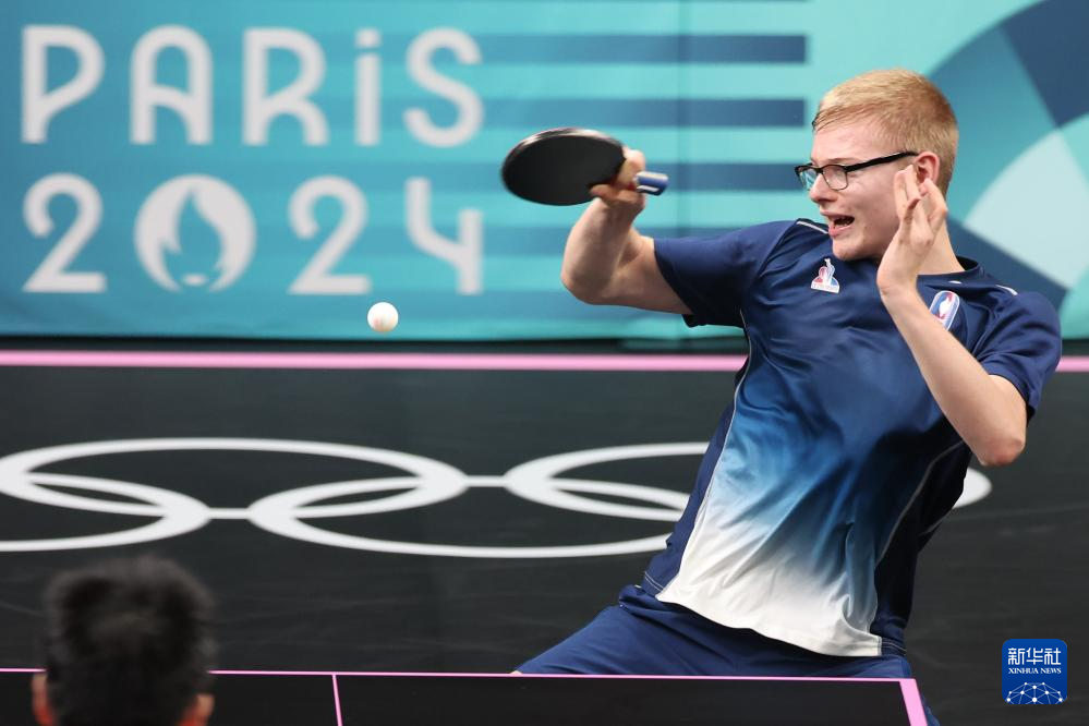 随着新一届 随着新一届