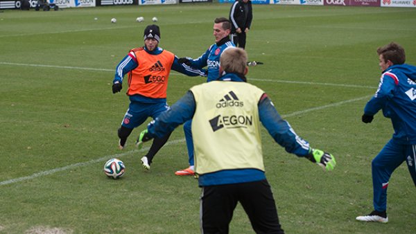 中展现了惊 中展现了惊